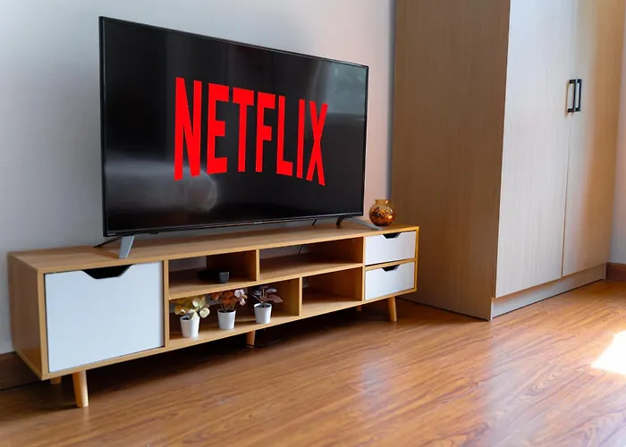 5 Star Spacious & Bright 4br House With Cinema Bangkok