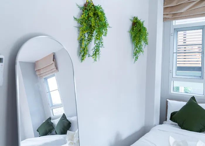 5 Star Spacious & Bright 4br House With Cinema Ferienhaus Bangkok