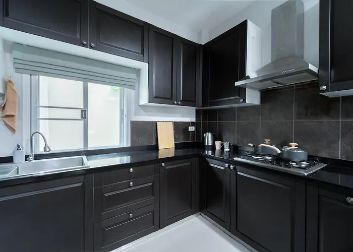 5 Star Spacious & Bright 4br House With Cinema Ferienhaus Bangkok