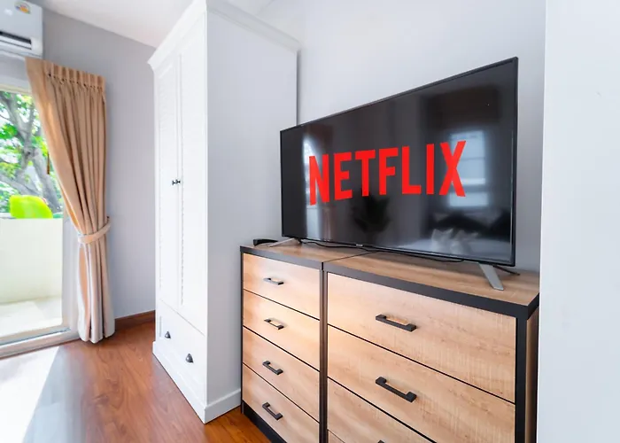 5 Star Spacious & Bright 4br House With Cinema