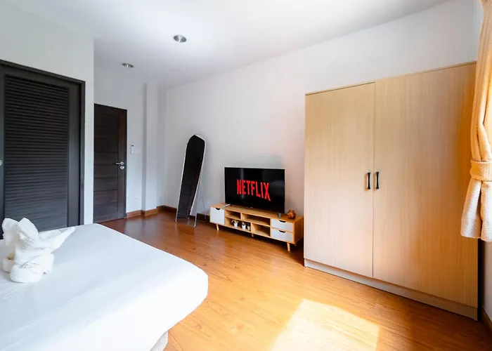 5 Star Spacious & Bright 4br House With Cinema Ferienhaus *