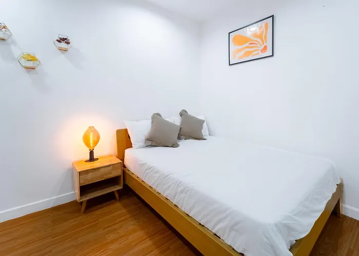 5 Star Spacious & Bright 4br House With Cinema *
