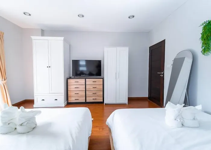Ferienhaus 5 Star Spacious & Bright 4br House With Cinema *