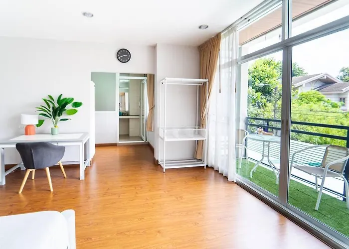 5 Star Spacious & Bright 4br House With Cinema Ferienhaus *